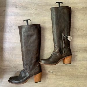 NWT Fiorentini + Baker brown leather heel boots, round toe, zipper closure